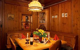 Altdeutsches Gasthaus Roter Hirsch